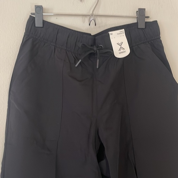 Women’s Black Nylon Cargo Pants Size M - Picture 4 of 4